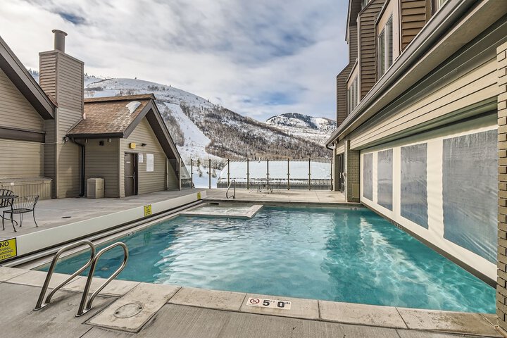 Pool 18 of 35