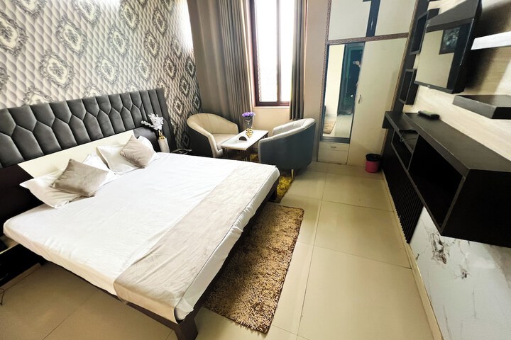 Room 14 of 54