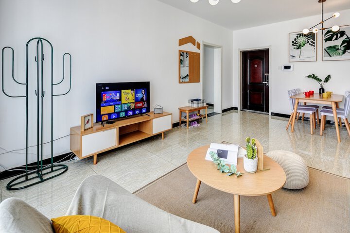 Room 13 of 22