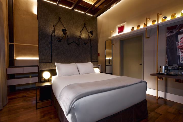 Room 5 of 47