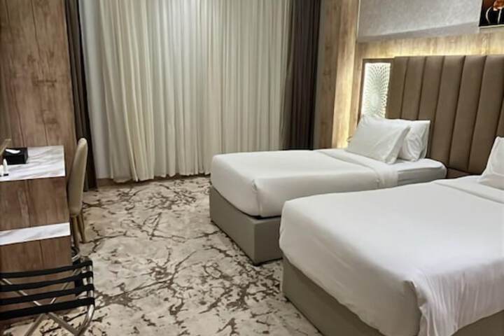 Room 12 of 45