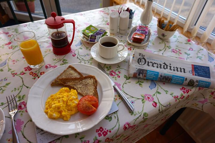 Breakfast area