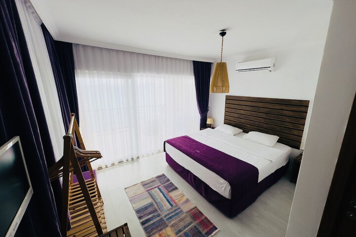 Room 41 of 73