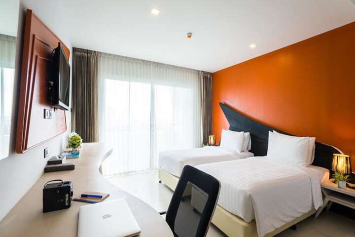 Room 17 of 121
