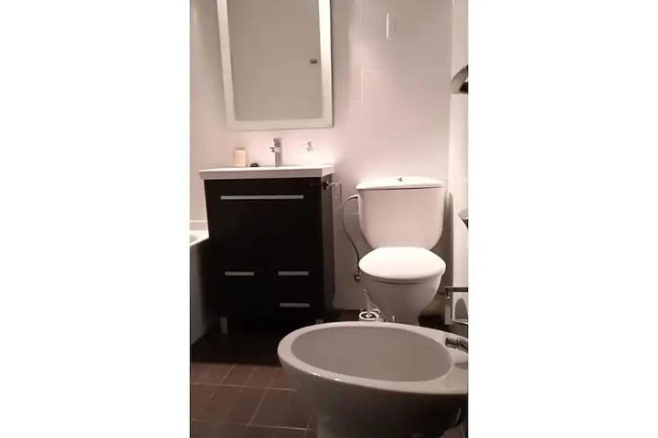 Room 6 of 13