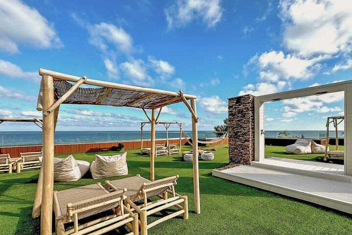 Terrace/Patio 112 of 113