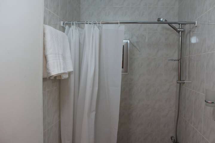 Room 12 of 19
