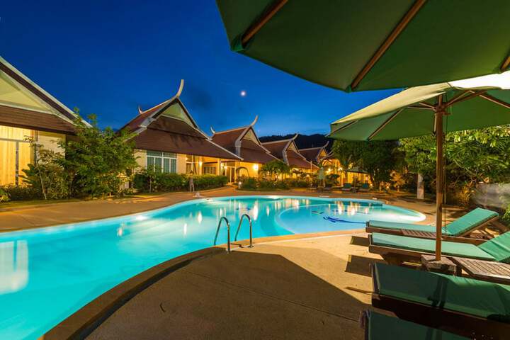 Pool 103 of 140