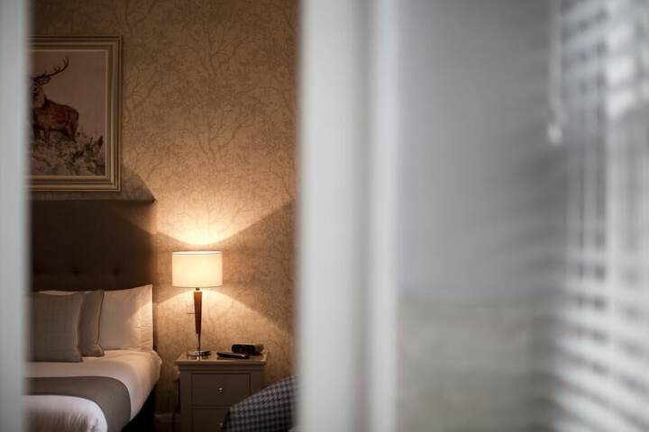 Room 2 of 26