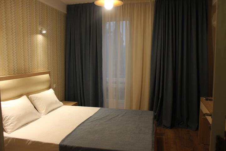 Room 3 of 5