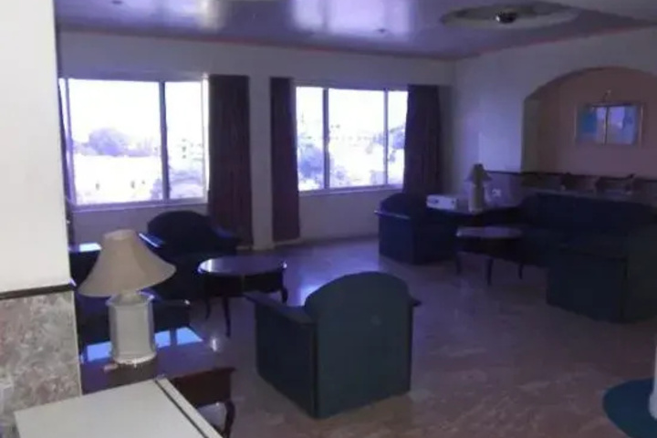 Room 5 of 12
