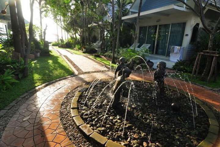 Property Grounds 29 of 52