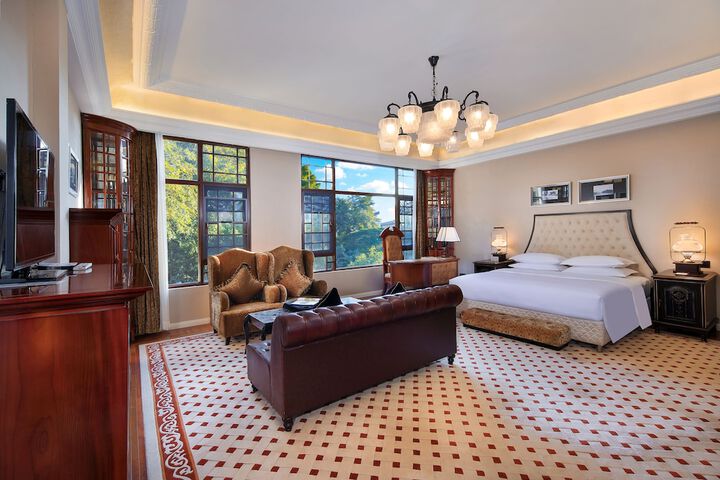 Room 3 of 14