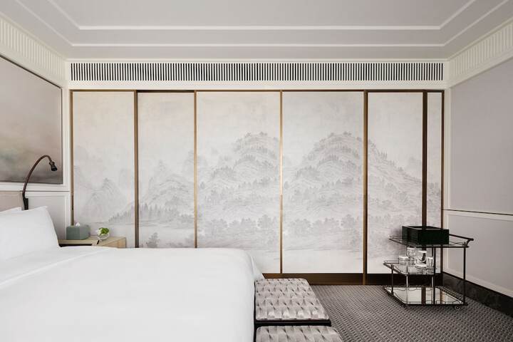 Room 16 of 119