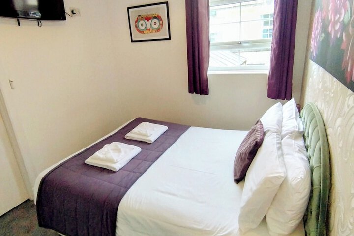 Room 22 of 61