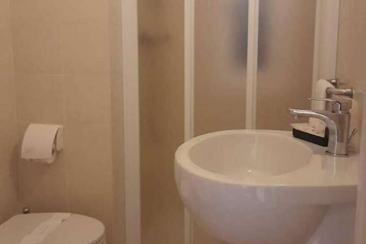 Room 15 of 23