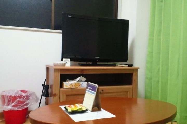 Room 5 of 29