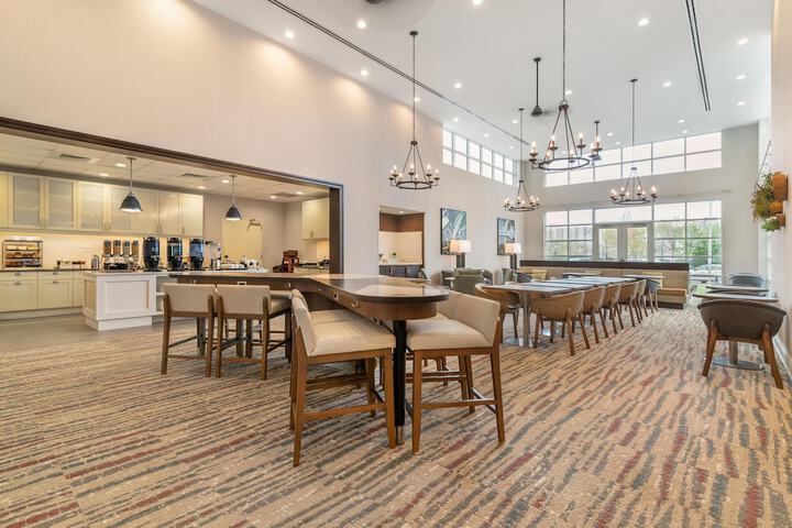 Breakfast area
