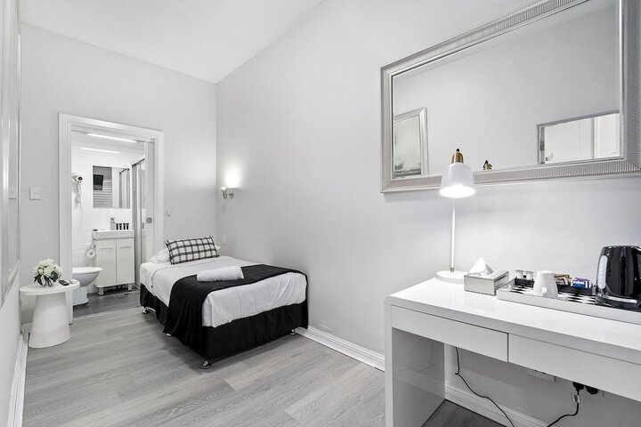 Room 13 of 29