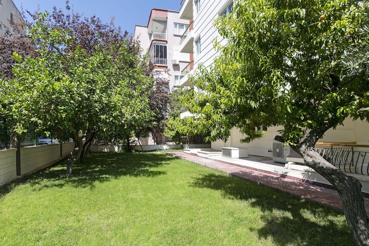 Hotel Exterior 16 of 19