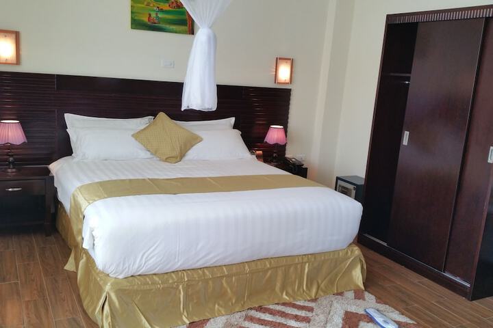 Room 5 of 88