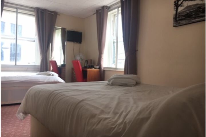 Room 41 of 117