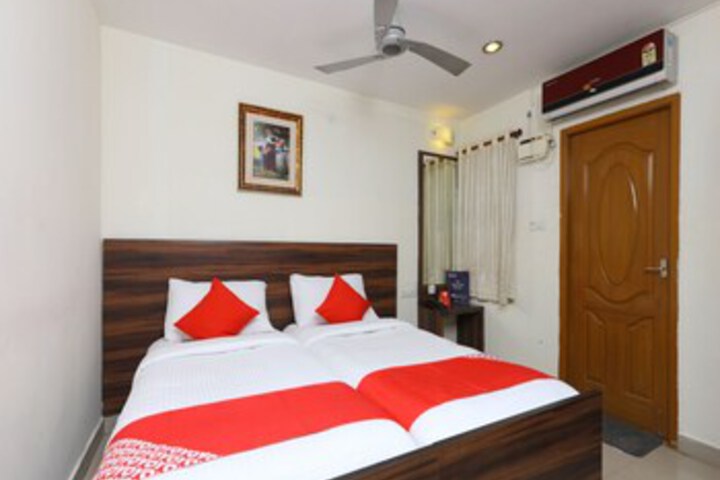 Room 16 of 27