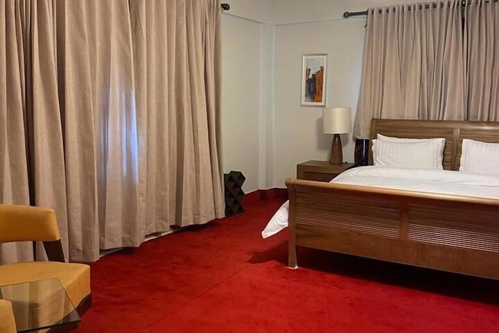 Room 18 of 19