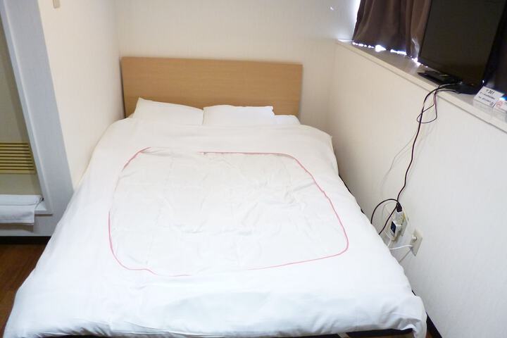 Room 9 of 110