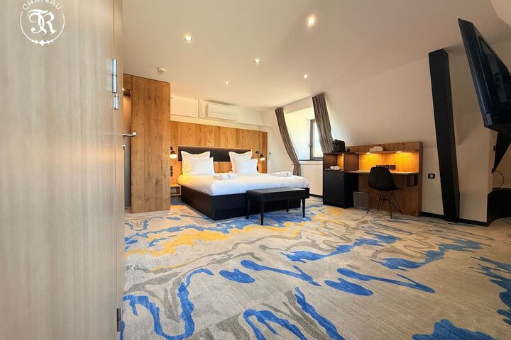 Room 40 of 217