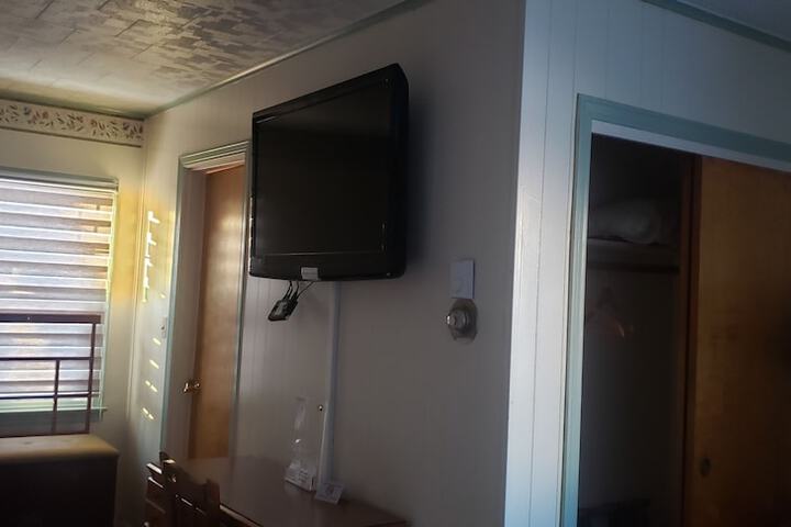 Room 11 of 39