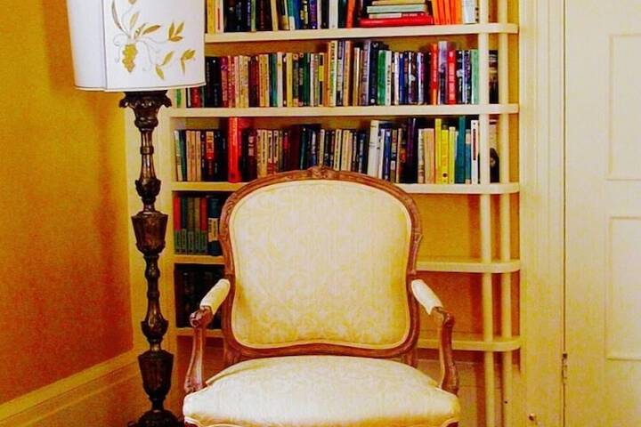 Room 8 of 37