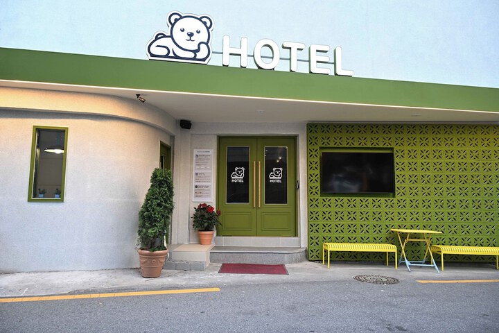 Hotel 110 of 113