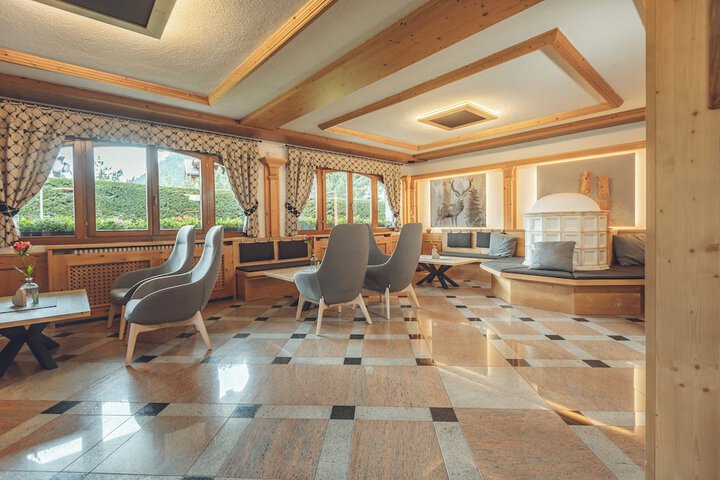 Hotel Interior 7 of 116