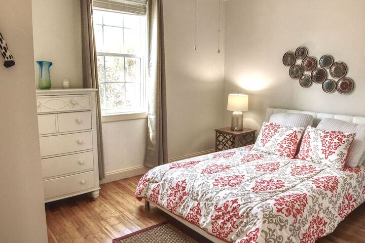 Room 2 of 30