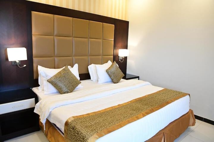 Room 2 of 9