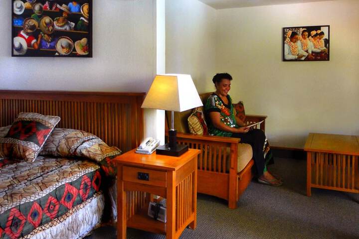 Room 6 of 39