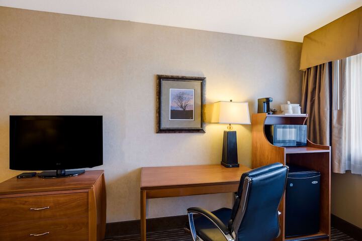 Room 22 of 38
