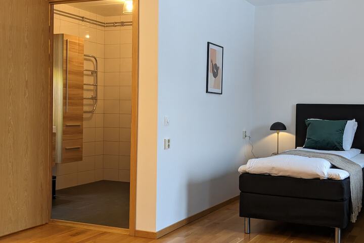 Room 14 of 34