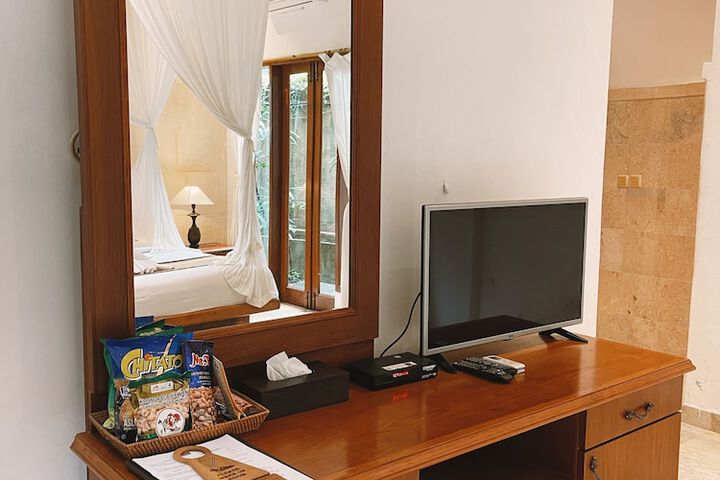 Room 10 of 90