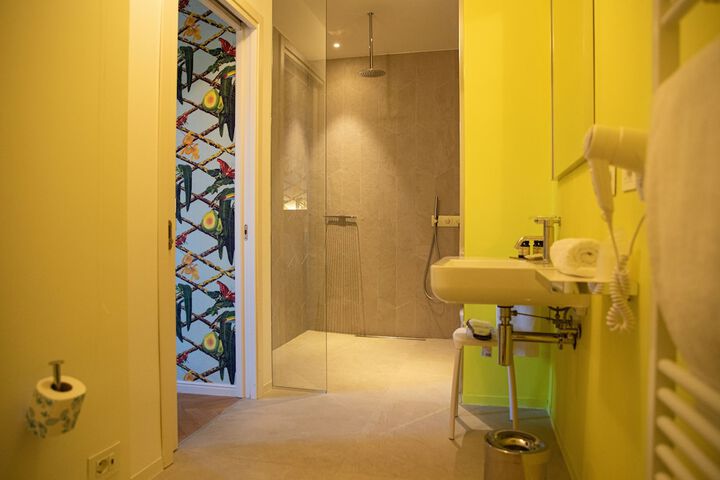 Room 45 of 130