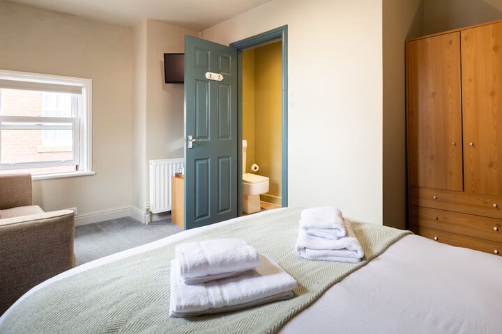 Room 16 of 46