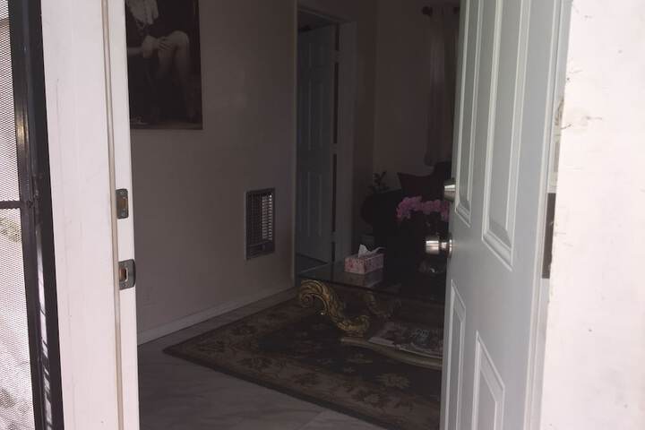 Room 2 of 18
