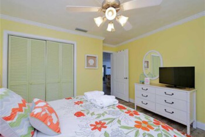 Room 27 of 31