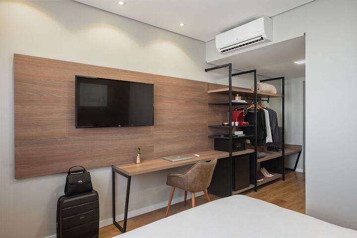 Room 18 of 49