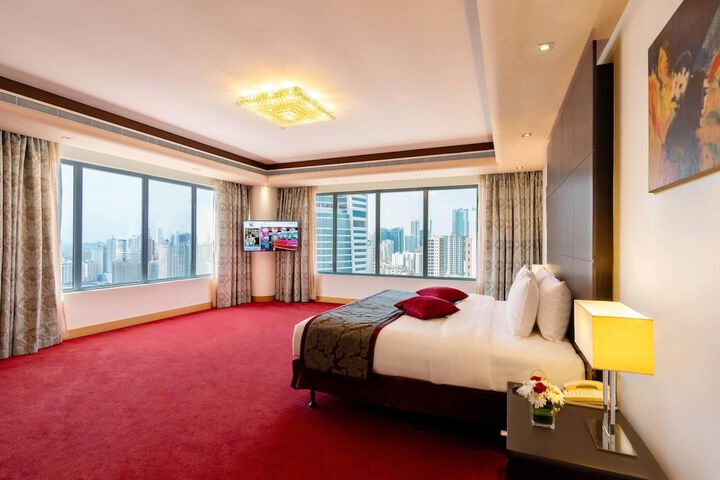 Room 25 of 117