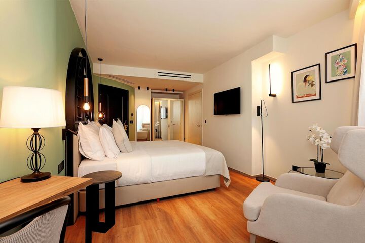 Room 46 of 88