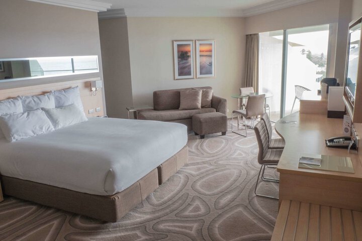 Room 5 of 105