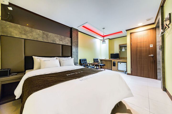 Room 46 of 75