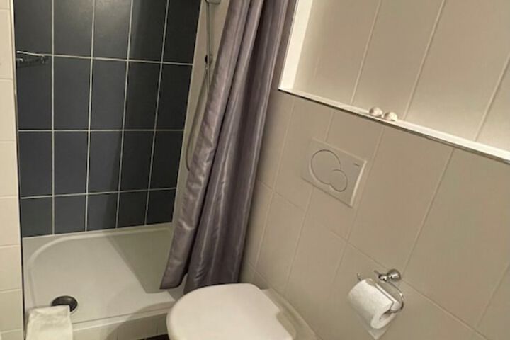 Room 26 of 41